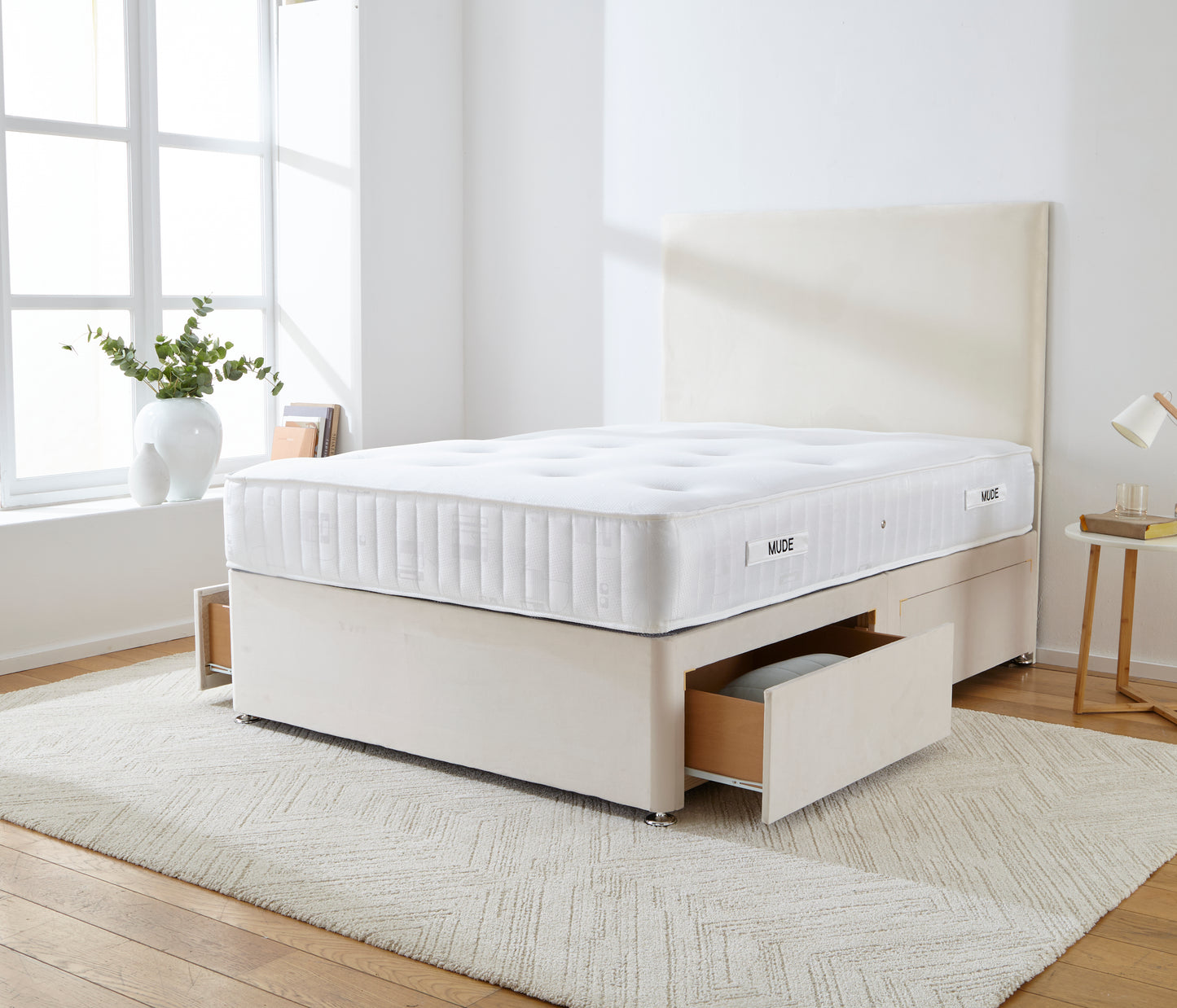 Bucharest Divan Bed