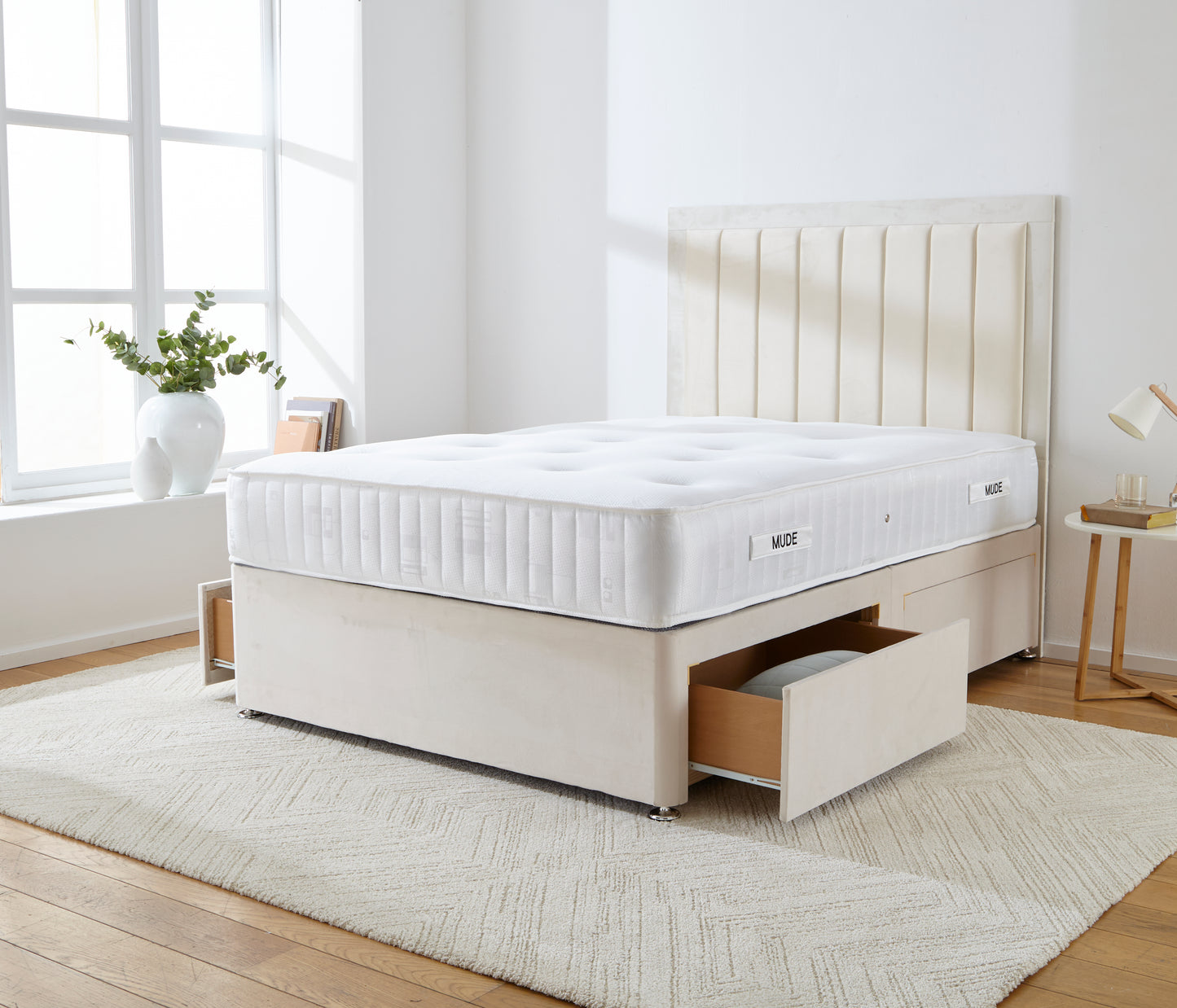 Cleveland Divan Bed