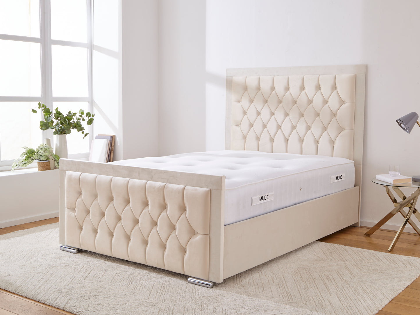 Dallas Upholstered Bed