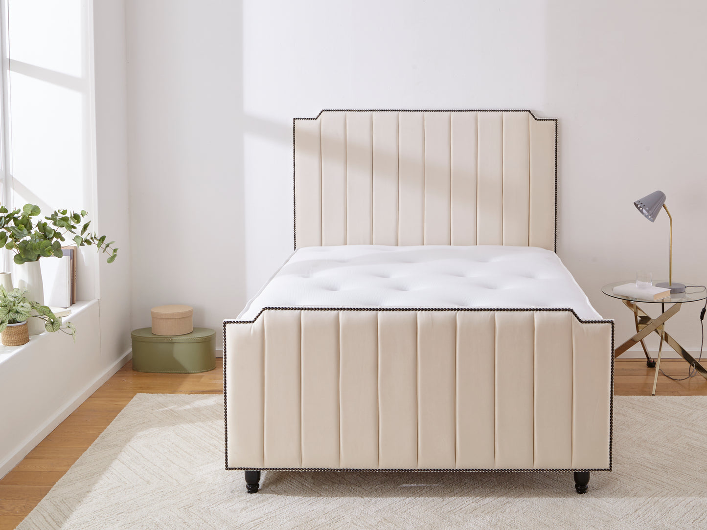 Santiago Upholstered Bed