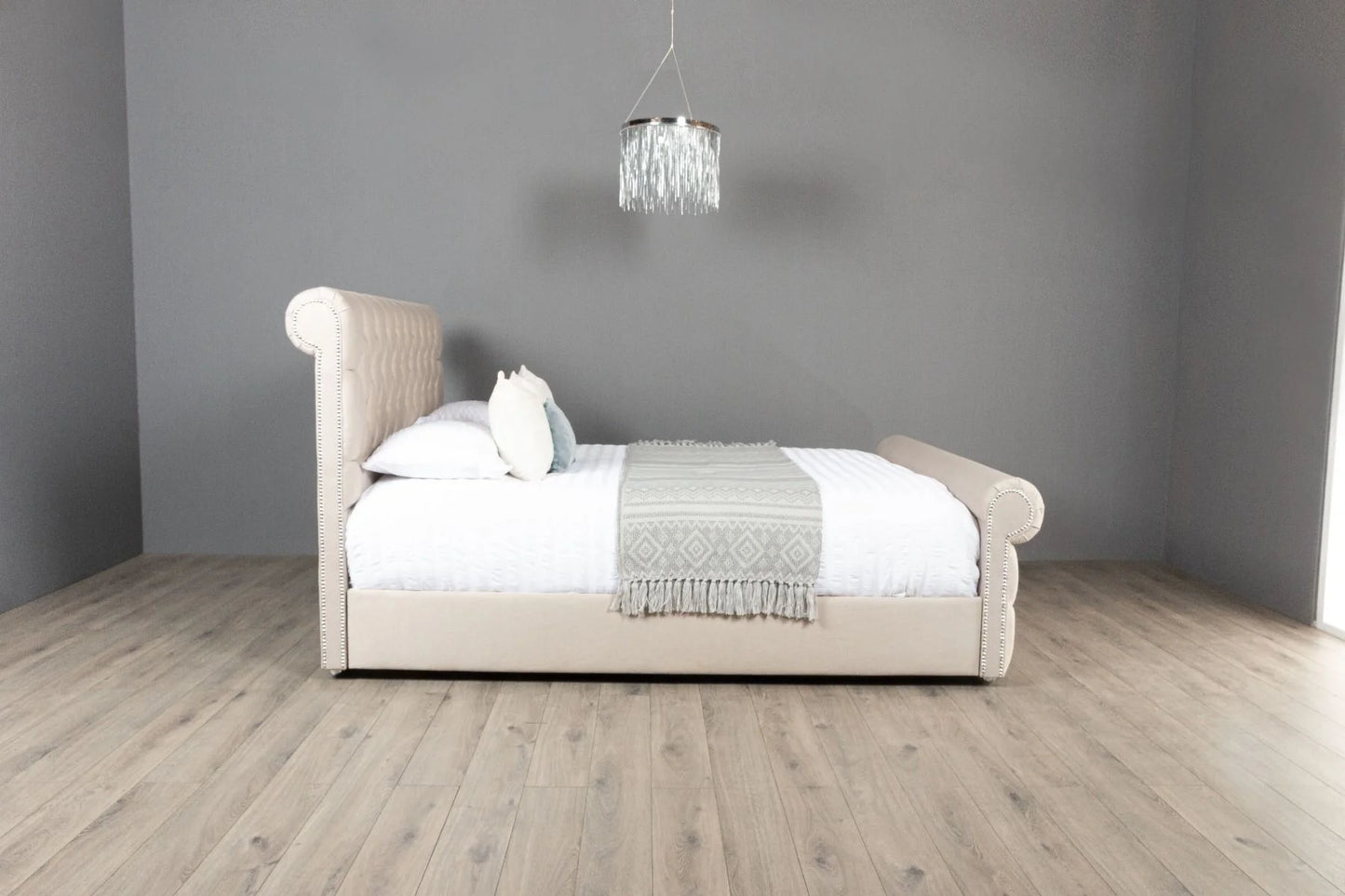 Buckingham Upholstered Bed