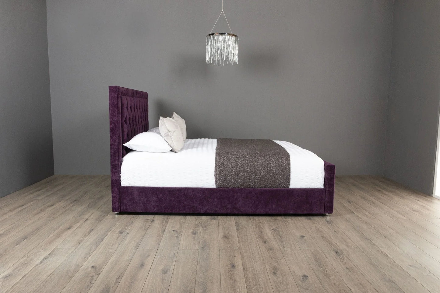 Sandringham Upholstered Ottoman Bed